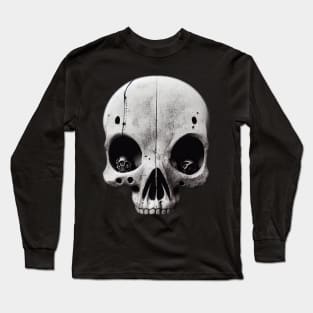 Surreal Alien Skull Artwork, Species Artwork Long Sleeve T-Shirt